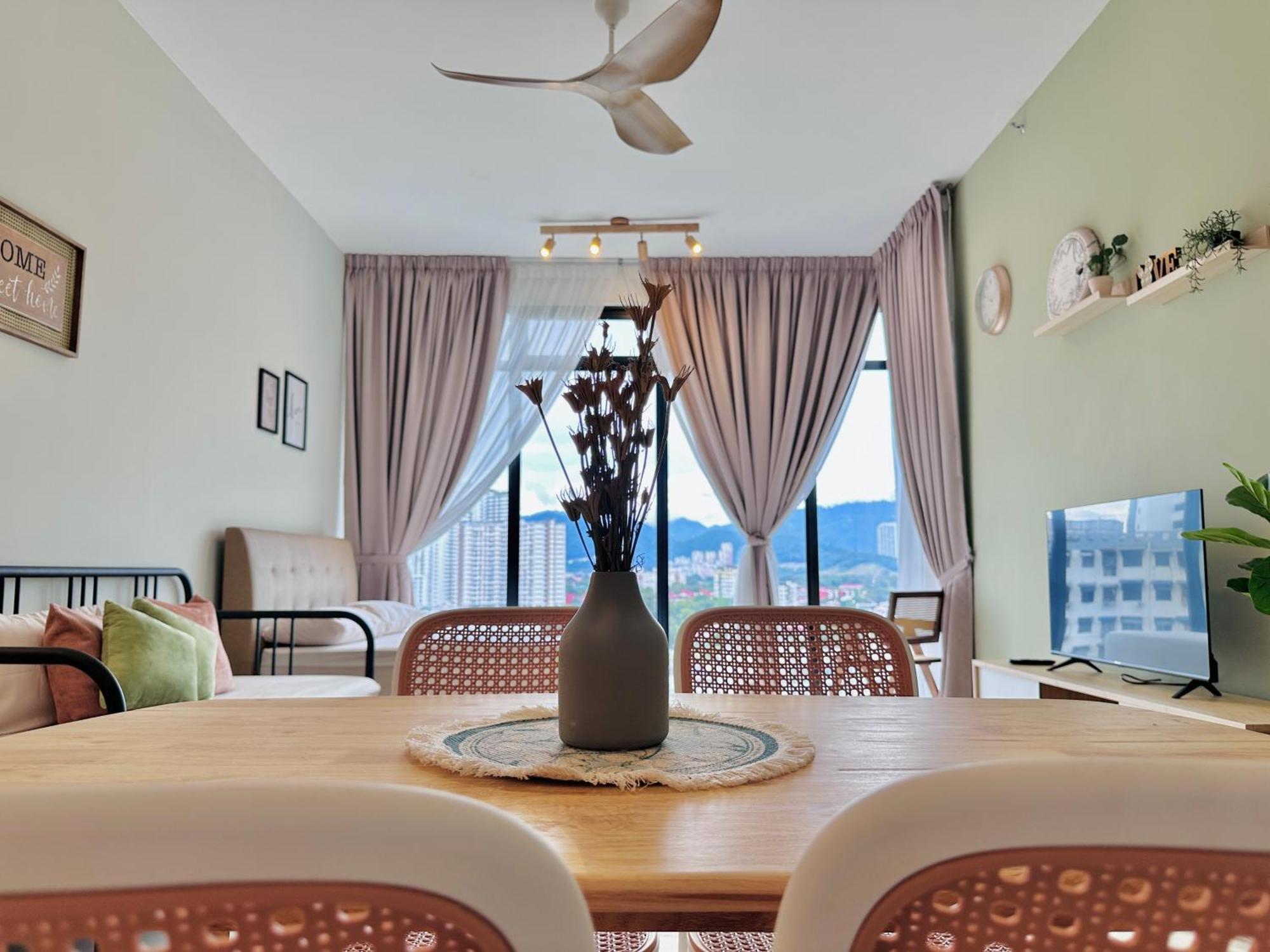 2Br Luxury Rooftop Swimming Pook Homestay@Georgetown@10Pax - 无敌美景两房民宿 ภายนอก รูปภาพ